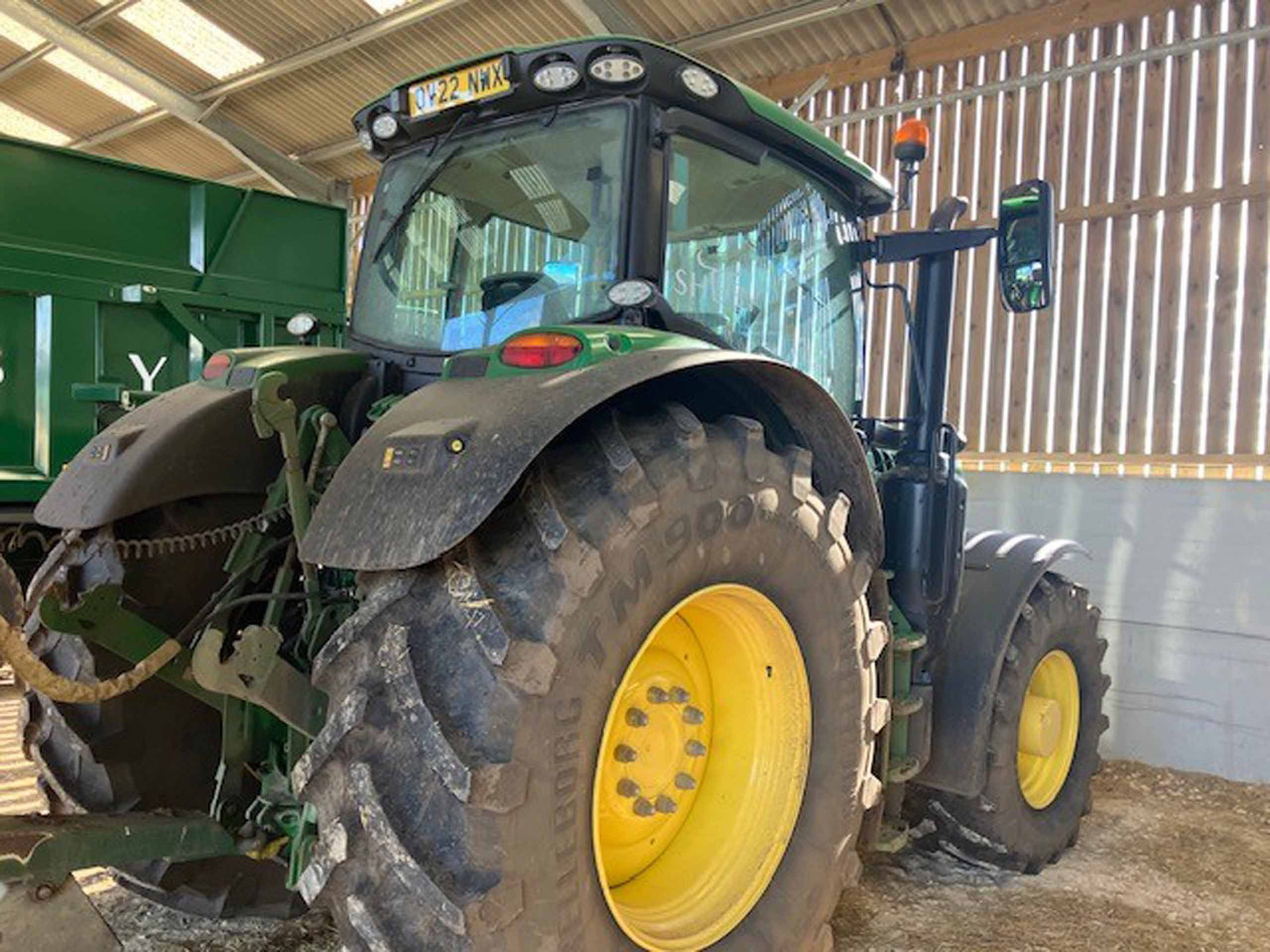 John Deere 6215R - Traktor: das Bild 5 John Deere 6215R - Traktor: das Bild 5