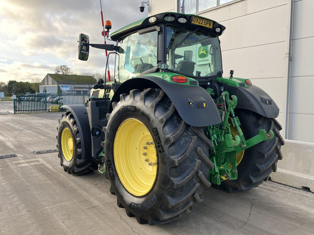 John Deere 6215R - Traktor: das Bild 3 John Deere 6215R - Traktor: das Bild 3