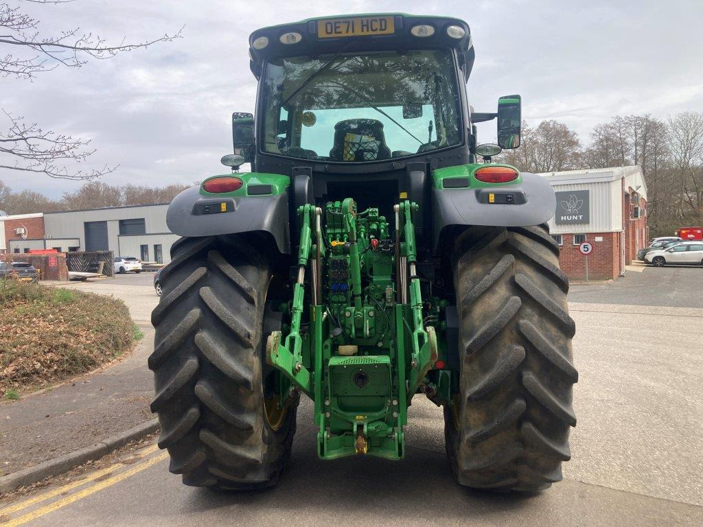 John Deere 6250R - Traktor: das Bild 4 John Deere 6250R - Traktor: das Bild 4