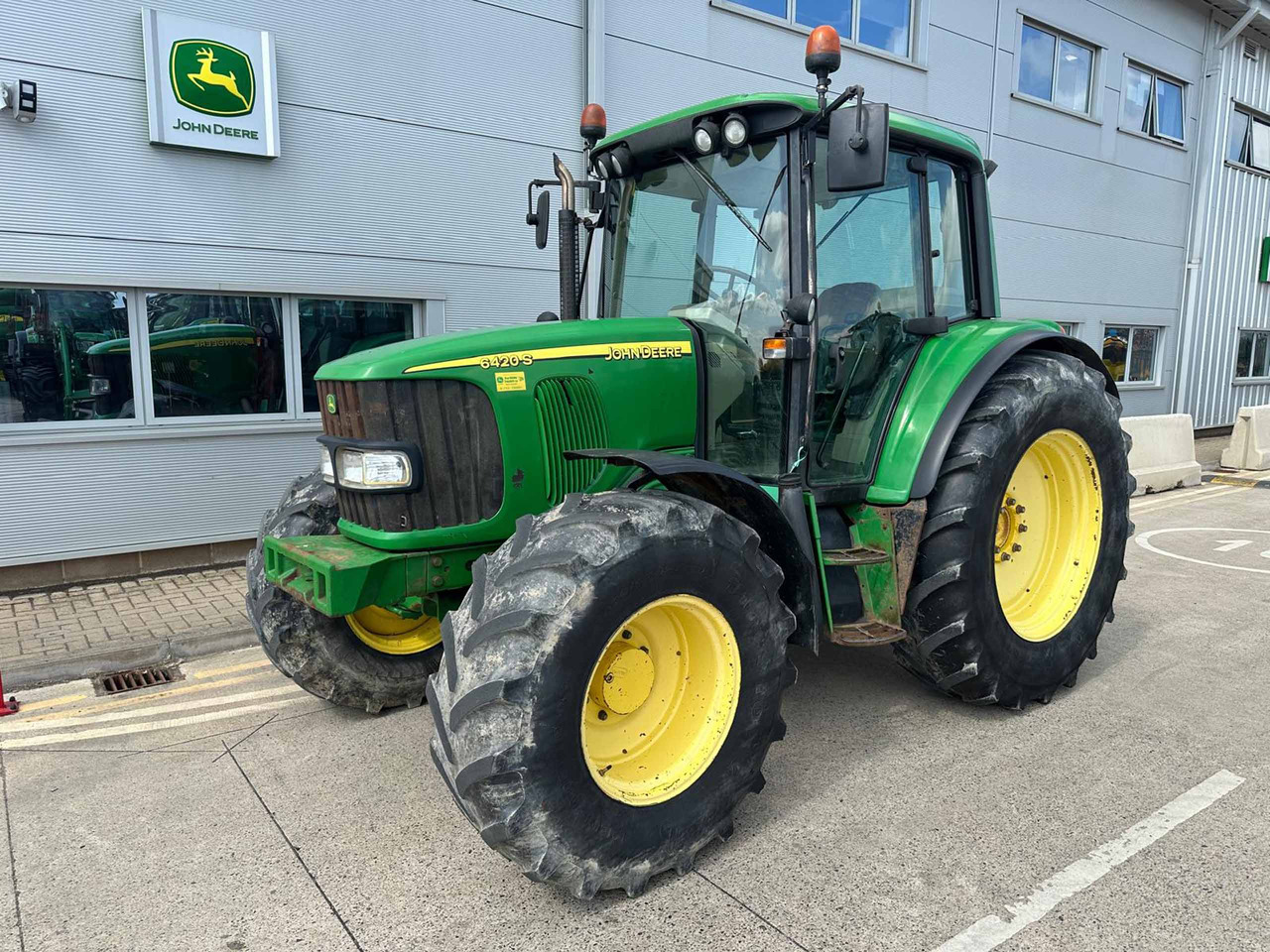 John Deere 6420S - Traktor: das Bild 1 John Deere 6420S - Traktor: das Bild 1
