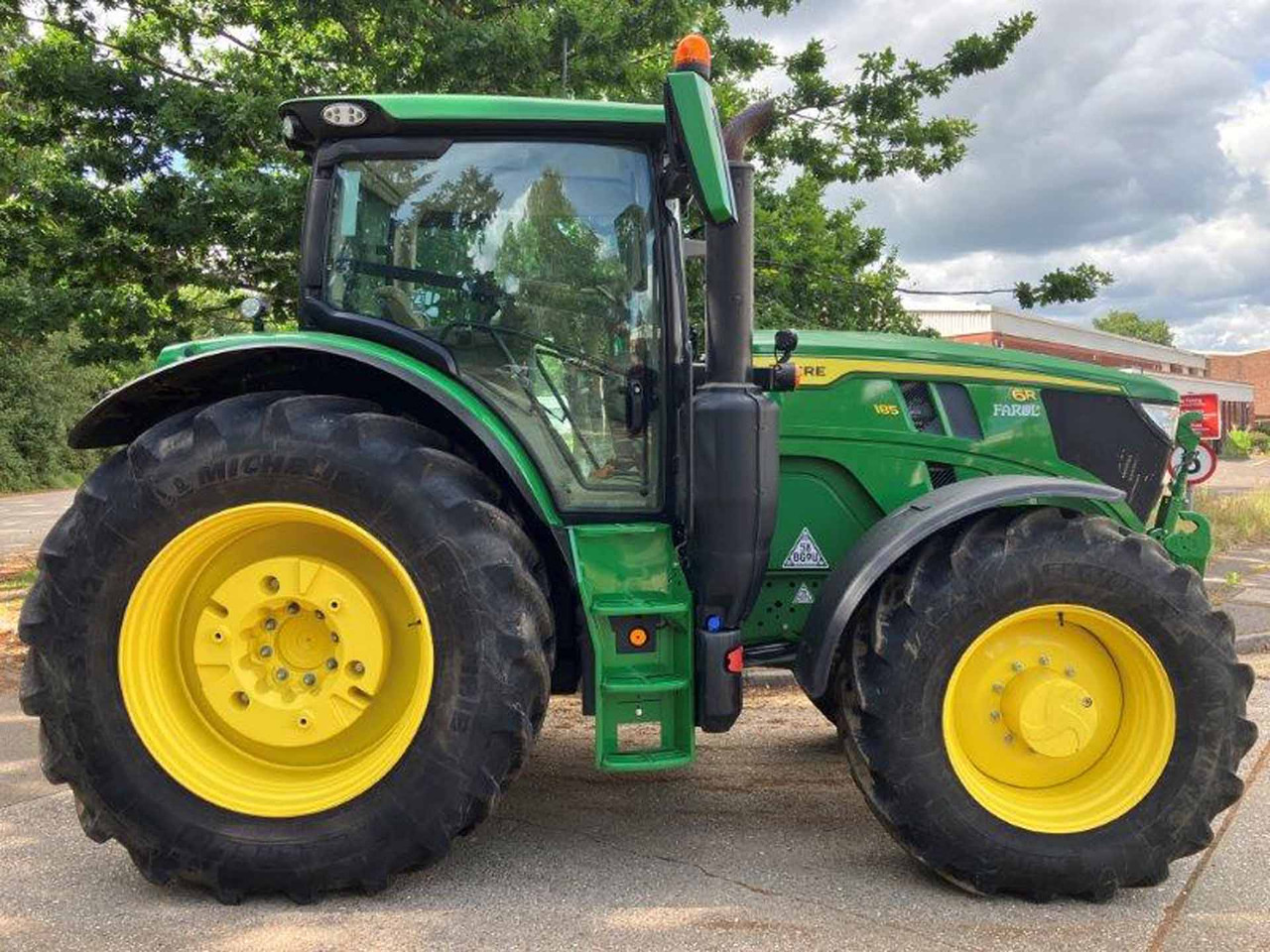 John Deere 6R 185 - Traktor: das Bild 3 John Deere 6R 185 - Traktor: das Bild 3