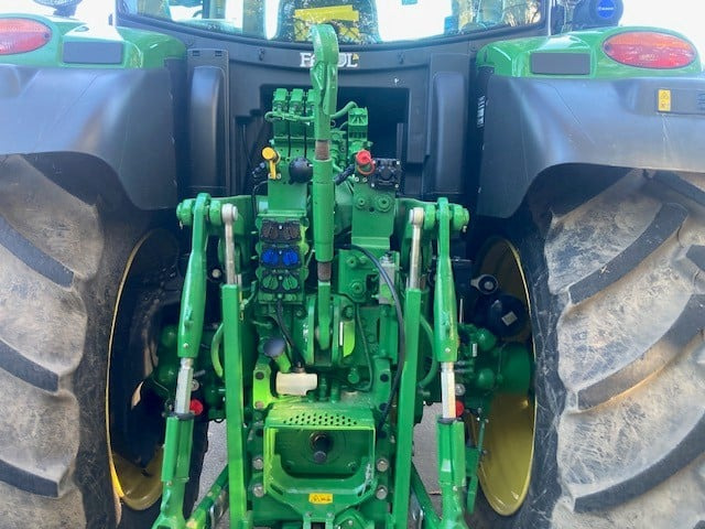 John Deere 6R 185 - Traktor: das Bild 5 John Deere 6R 185 - Traktor: das Bild 5