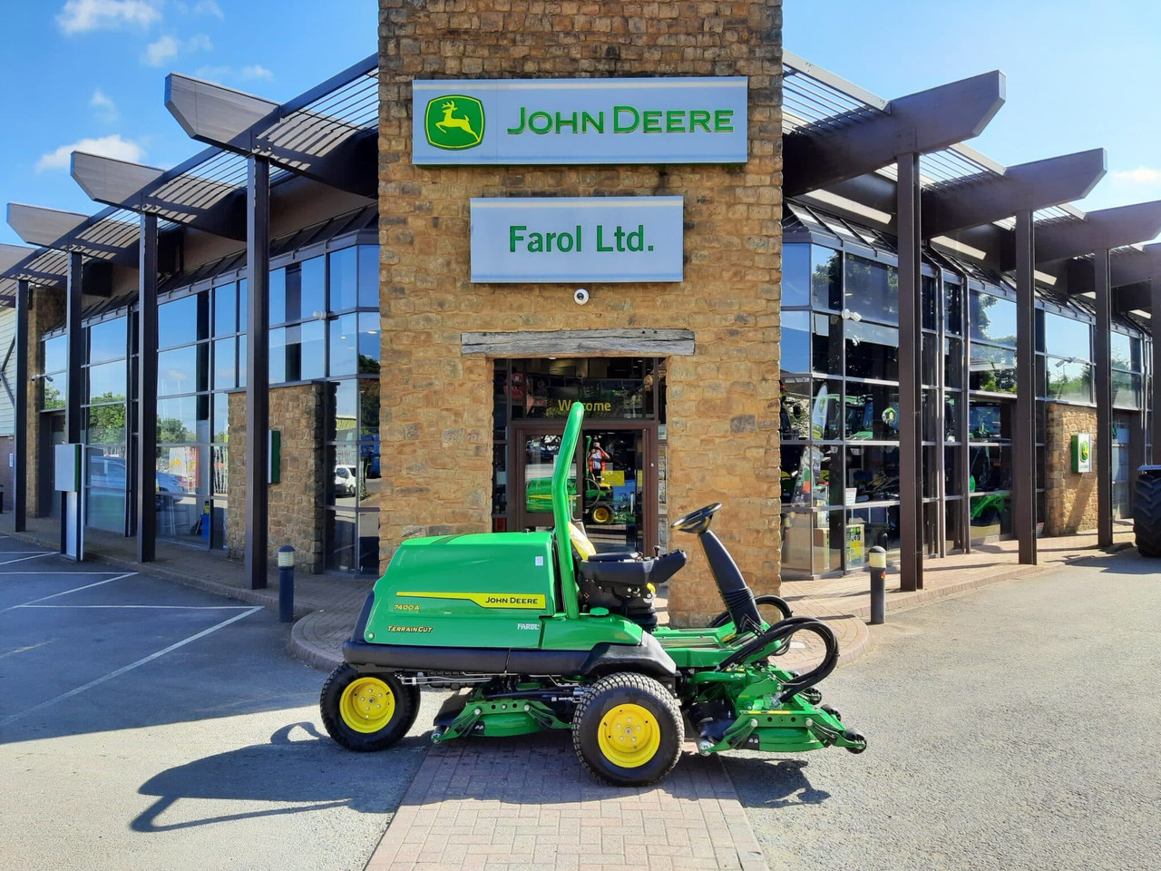 John Deere 7400A utility triple pod rotary mower - Rasenmäher: das Bild 2 John Deere 7400A utility triple pod rotary mower - Rasenmäher: das Bild 2
