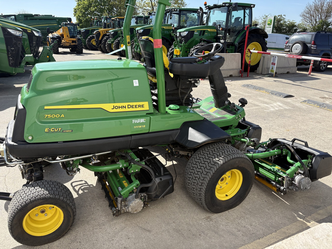 John Deere 7500A E-Cut - Rasenmäher: das Bild 2 John Deere 7500A E-Cut - Rasenmäher: das Bild 2