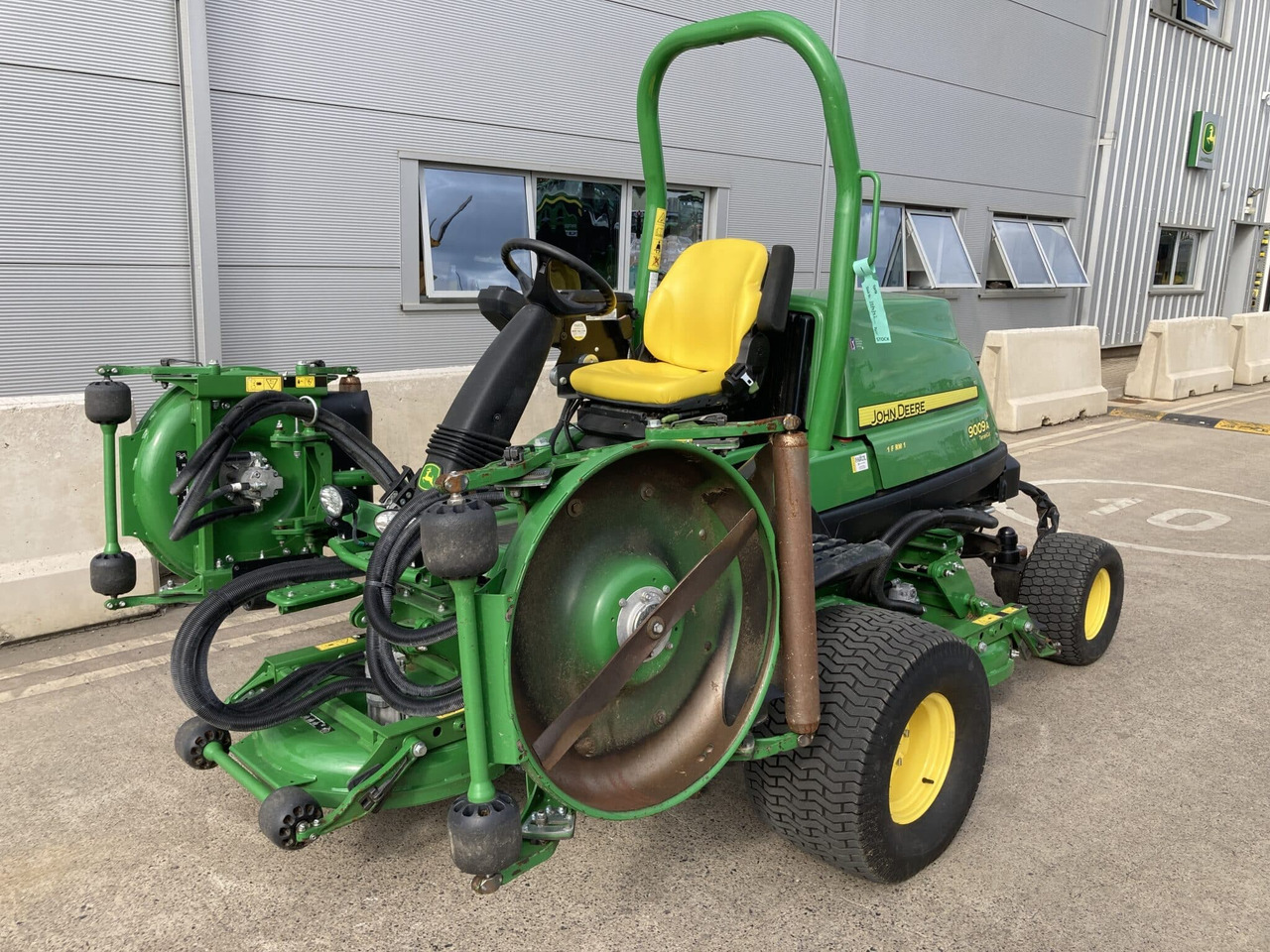 John Deere 9009A 5 pod rotary mower - Rasenmäher: das Bild 1 John Deere 9009A 5 pod rotary mower - Rasenmäher: das Bild 1