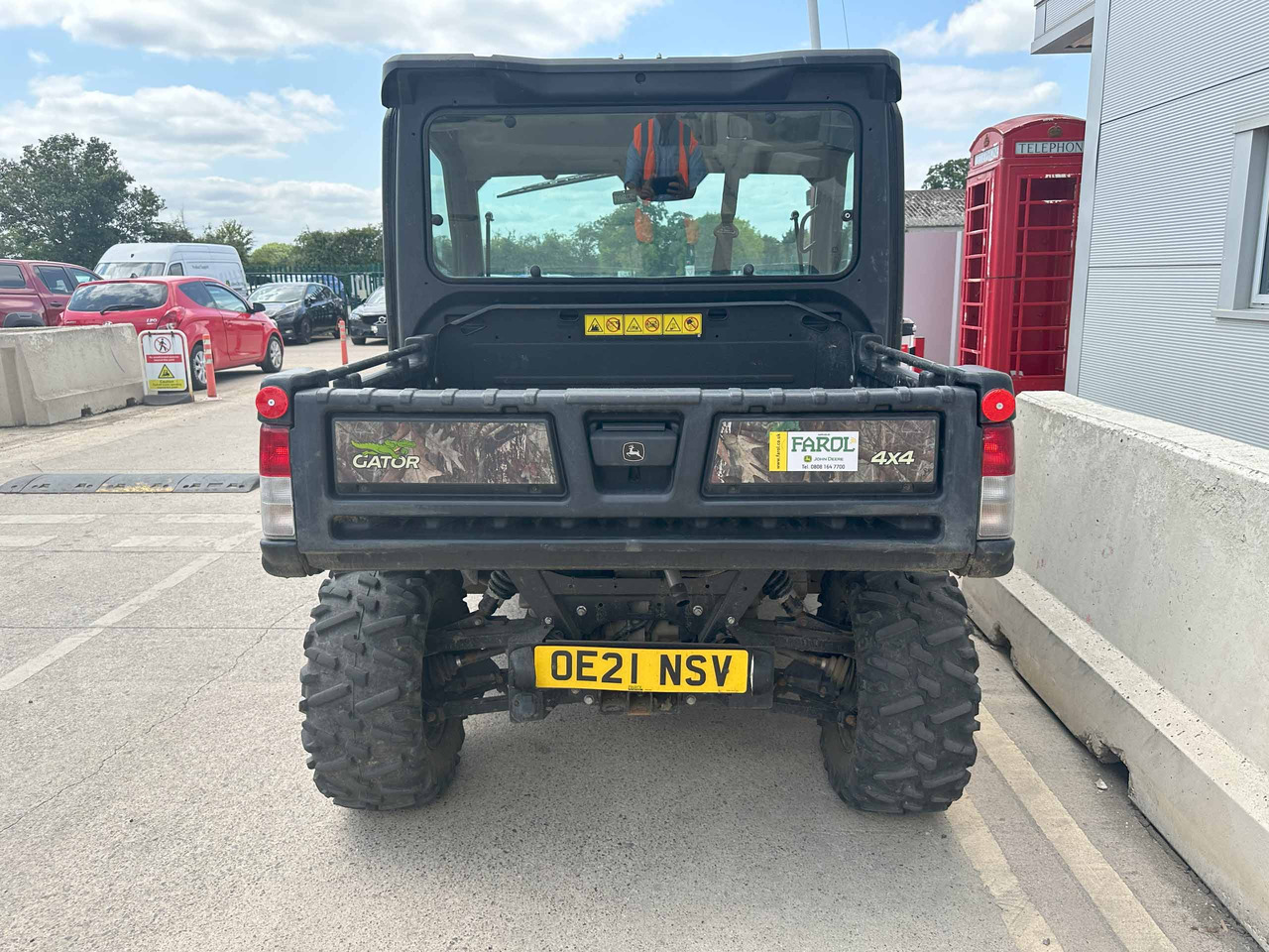 John Deere XUV865M - Quad: das Bild 3 John Deere XUV865M - Quad: das Bild 3
