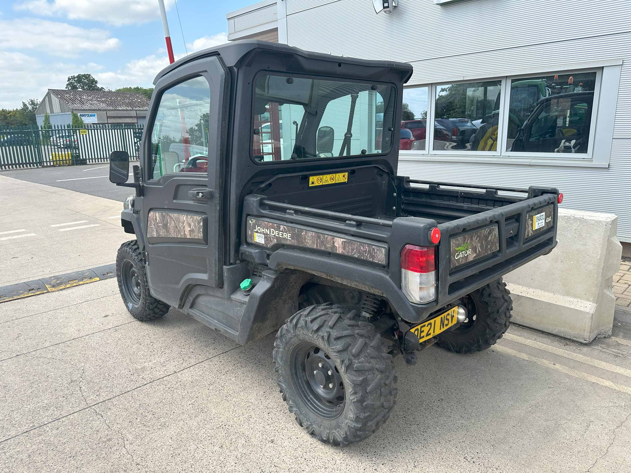 John Deere XUV865M - Quad: das Bild 2 John Deere XUV865M - Quad: das Bild 2