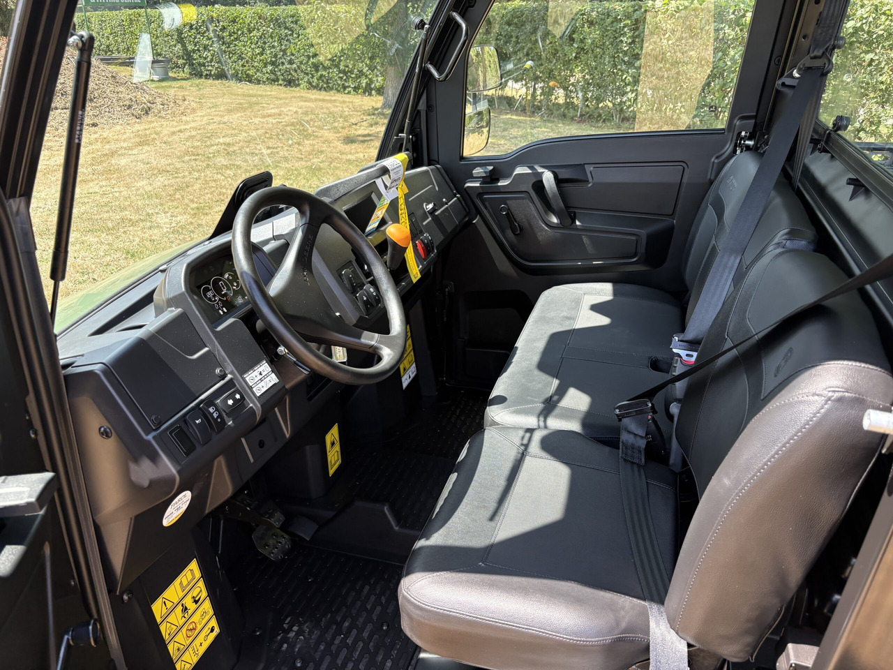 John Deere XUV875M Gator - Quad: das Bild 5 John Deere XUV875M Gator - Quad: das Bild 5