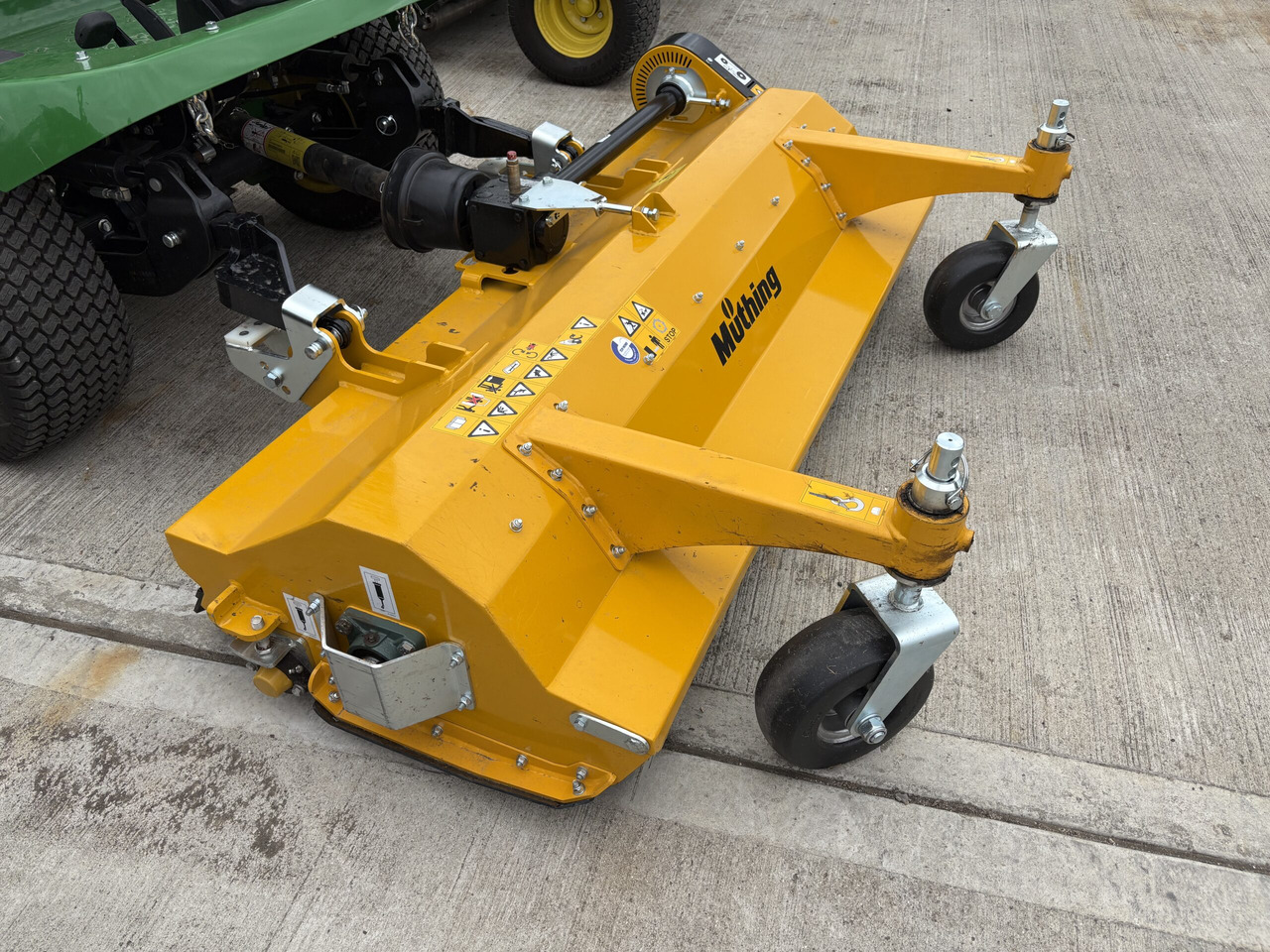 Muthing MU-FM160 JD Outfront Flail Mower Demo - Schlegelmäher: das Bild 2 Muthing MU-FM160 JD Outfront Flail Mower Demo - Schlegelmäher: das Bild 2