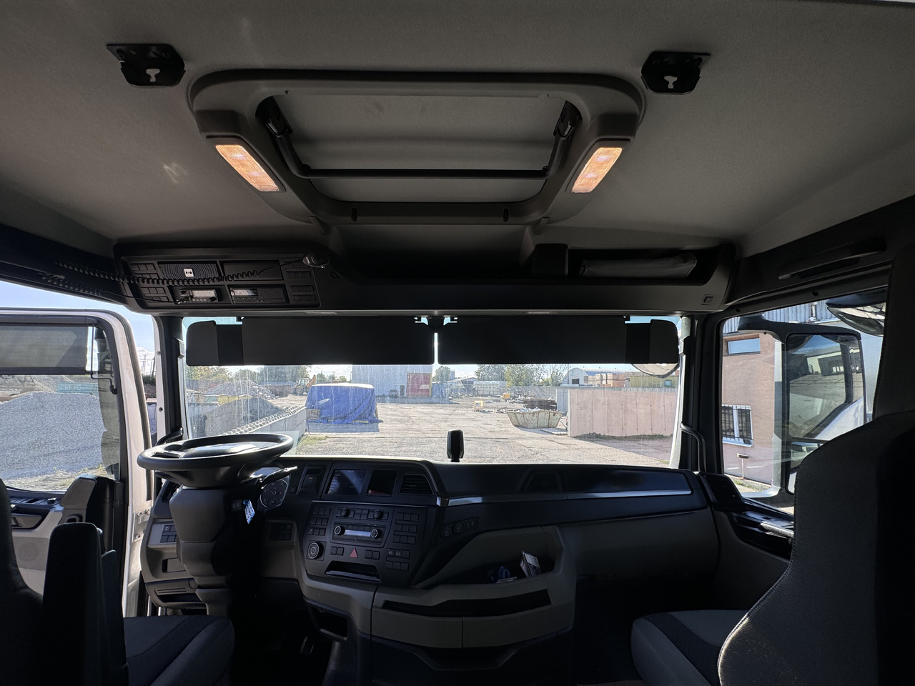 Sattelzugmaschine Man TGX 18.470 4x4 Hydrodrive KIPPHYDRAULIK: das Bild 16 Sattelzugmaschine Man TGX 18.470 4x4 Hydrodrive KIPPHYDRAULIK: das Bild 16