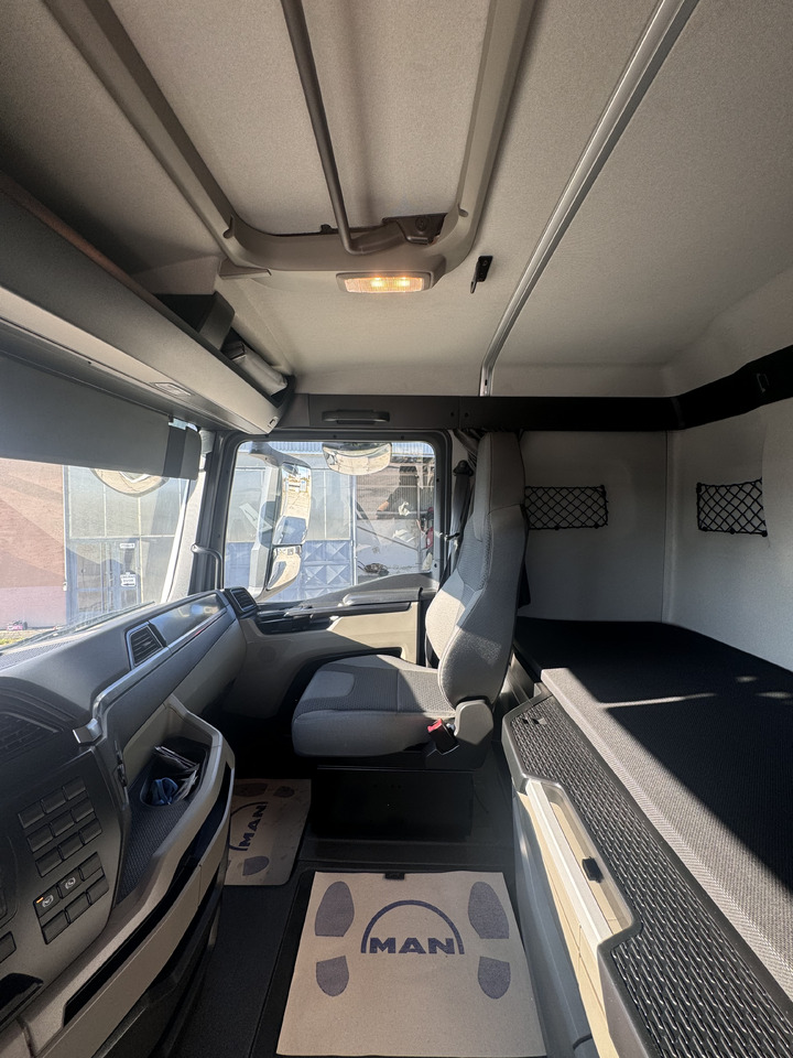 Sattelzugmaschine Man TGX 18.470 4x4 Hydrodrive KIPPHYDRAULIK: das Bild 15 Sattelzugmaschine Man TGX 18.470 4x4 Hydrodrive KIPPHYDRAULIK: das Bild 15