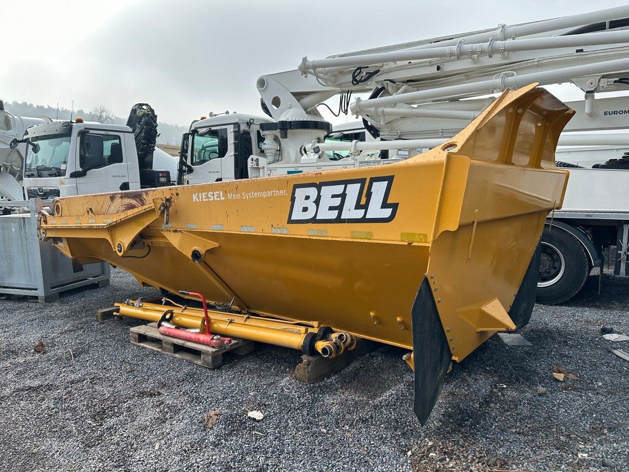 Bell B 25 E Dumper Mulden Kipper Aufbau - Kippaufbau: das Bild 2 Bell B 25 E Dumper Mulden Kipper Aufbau - Kippaufbau: das Bild 2