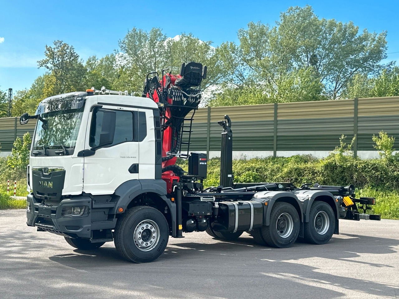 MAN TGS 33.440 6x4 Epsilon 170Z MultiLift 20s56 - Abrollkipper, Autokran: das Bild 3 MAN TGS 33.440 6x4 Epsilon 170Z MultiLift 20s56 - Abrollkipper, Autokran: das Bild 3