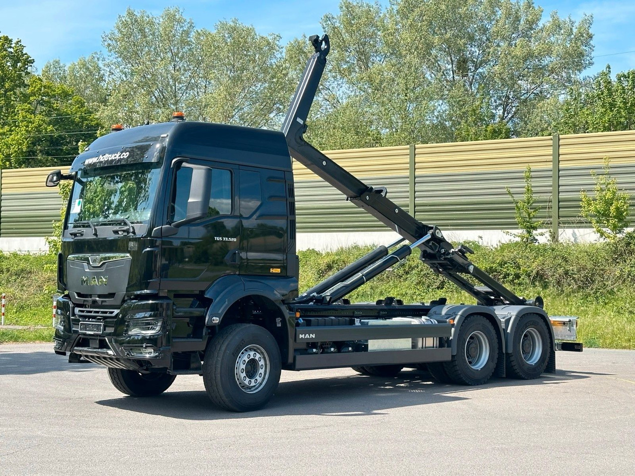 MAN TGS 33.520 6X4 Euro6e Abrollkipper MULTILIFT - Abrollkipper, Autokran: das Bild 2 MAN TGS 33.520 6X4 Euro6e Abrollkipper MULTILIFT - Abrollkipper, Autokran: das Bild 2