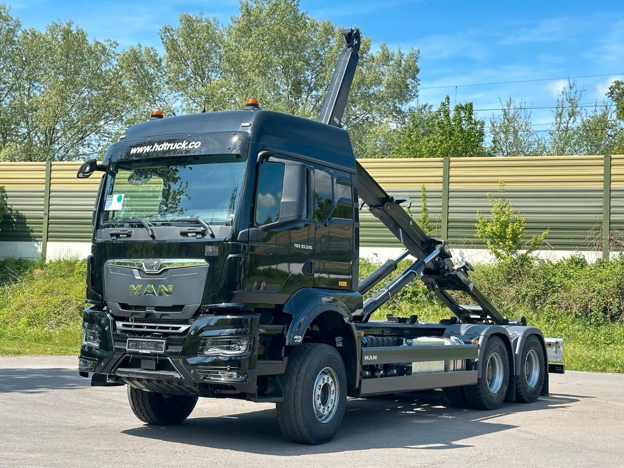 MAN TGS 33.520 6X4 Euro6e Abrollkipper MULTILIFT - Abrollkipper, Autokran: das Bild 1 MAN TGS 33.520 6X4 Euro6e Abrollkipper MULTILIFT - Abrollkipper, Autokran: das Bild 1