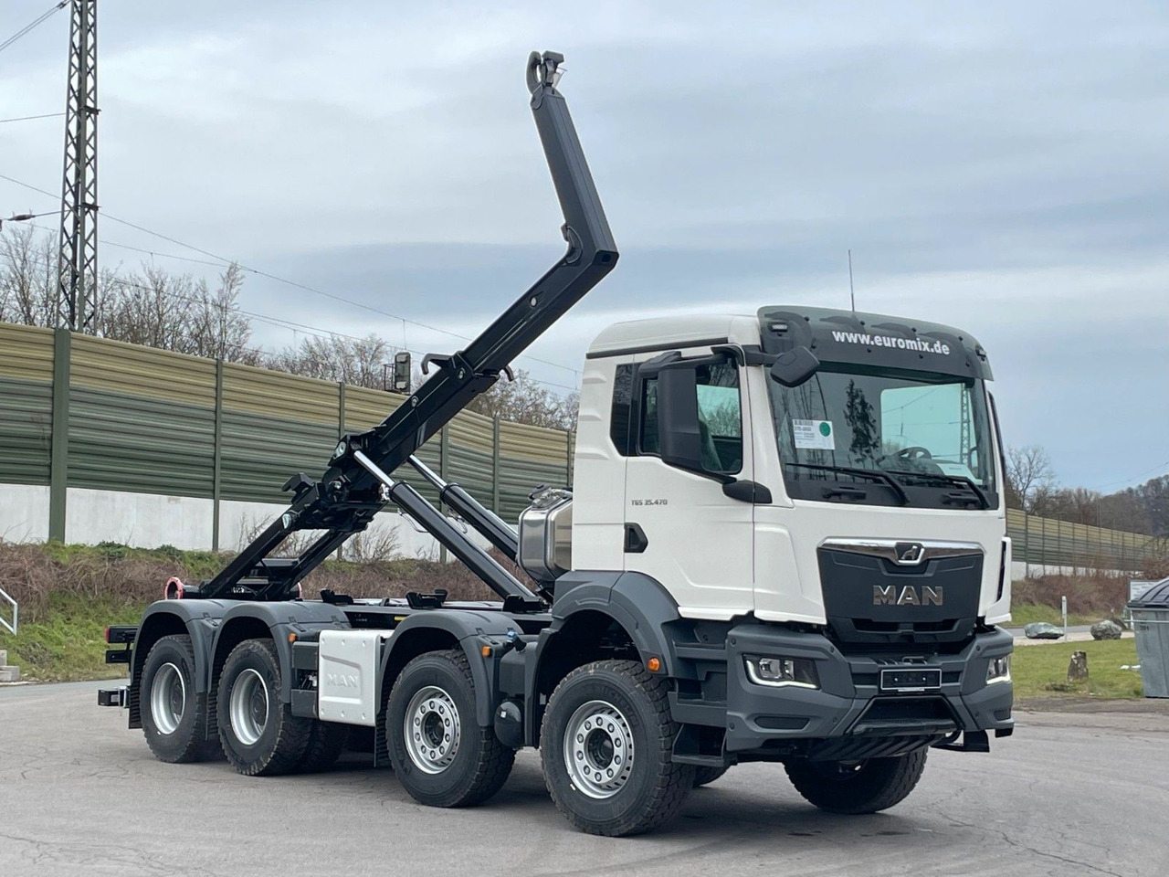 MAN TGS 35.480 8x4 Euro6e Hiab MultLift Abrollkipper - Abrollkipper, Autokran: das Bild 1 MAN TGS 35.480 8x4 Euro6e Hiab MultLift Abrollkipper - Abrollkipper, Autokran: das Bild 1