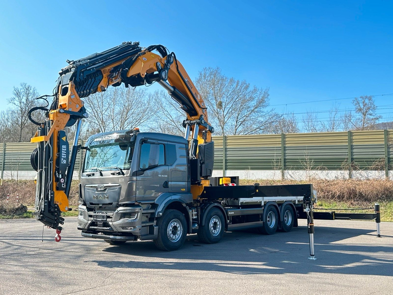 MAN TGS 35.520 8X4 TG 3 EFFER 955-8s +Jib 6sAUTOKRAN - Pritsche LKW, Autokran: das Bild 4 MAN TGS 35.520 8X4 TG 3 EFFER 955-8s +Jib 6sAUTOKRAN - Pritsche LKW, Autokran: das Bild 4