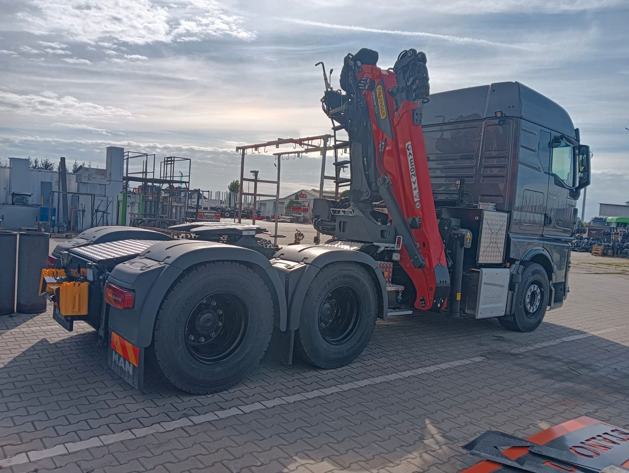 MAN TGX 26.580 6x4 LANGHOLZ EPSILON TZ 17 - Holztransporter, Autokran: das Bild 2 MAN TGX 26.580 6x4 LANGHOLZ EPSILON TZ 17 - Holztransporter, Autokran: das Bild 2