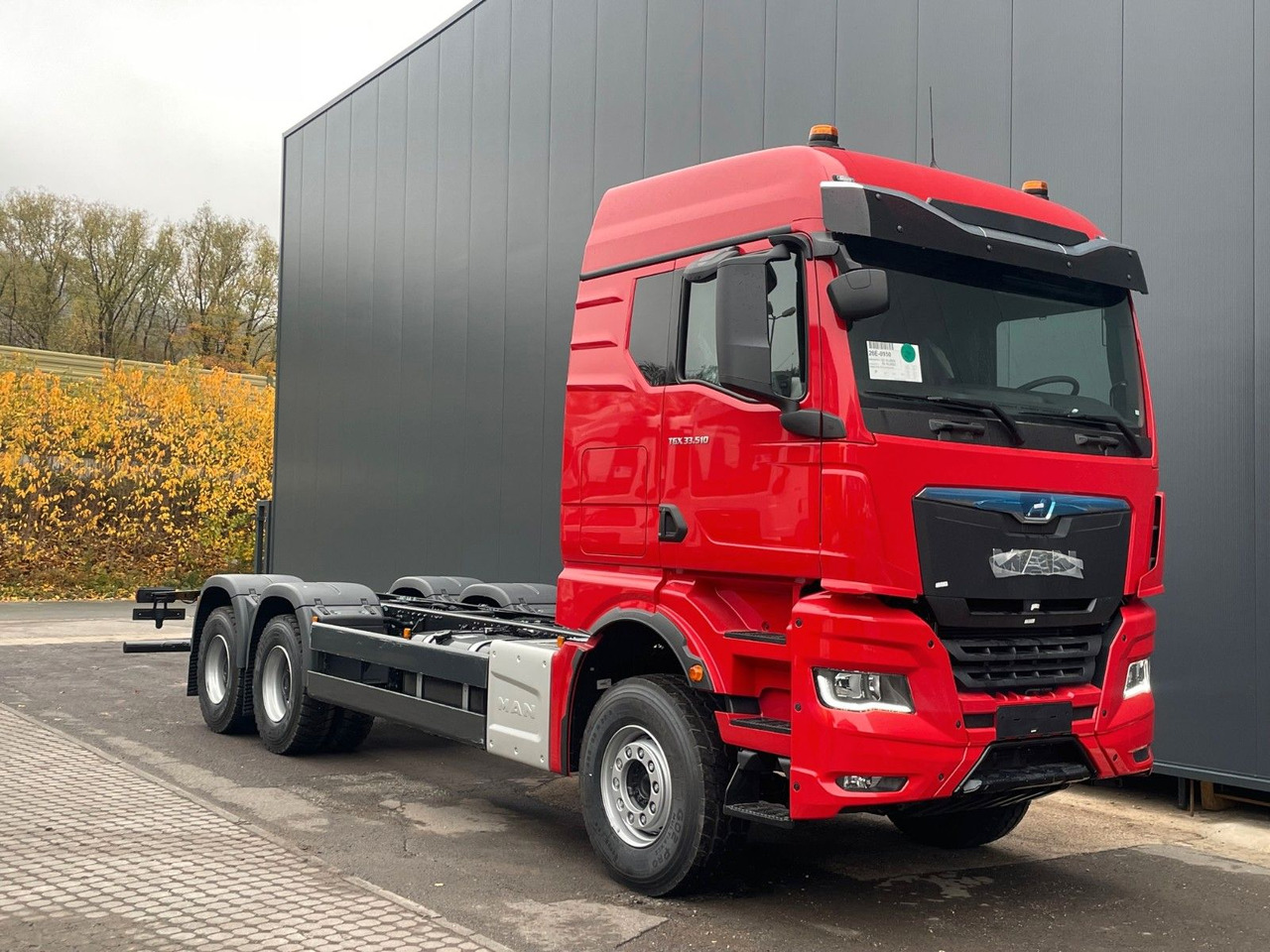 MAN TGX 33.510 6X4 BL - Fahrgestell LKW: das Bild 1 MAN TGX 33.510 6X4 BL - Fahrgestell LKW: das Bild 1