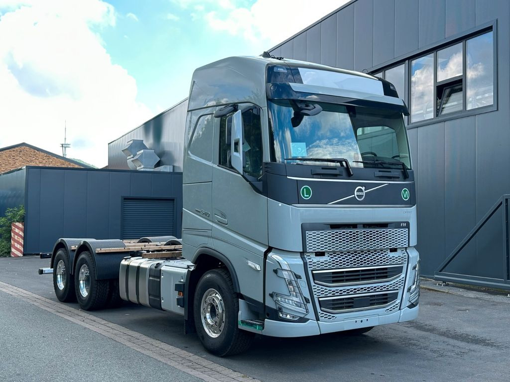 Volvo FH 540 6x4 - Fahrgestell LKW: das Bild 3 Volvo FH 540 6x4 - Fahrgestell LKW: das Bild 3