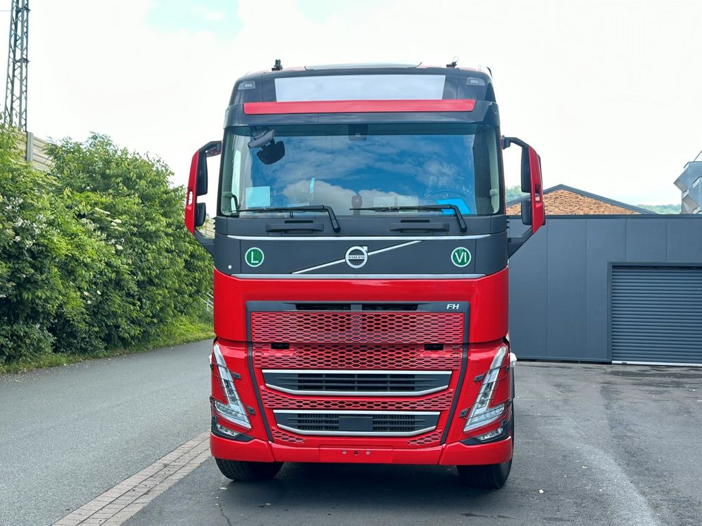 Volvo FH 540 6x4 - Fahrgestell LKW: das Bild 2 Volvo FH 540 6x4 - Fahrgestell LKW: das Bild 2