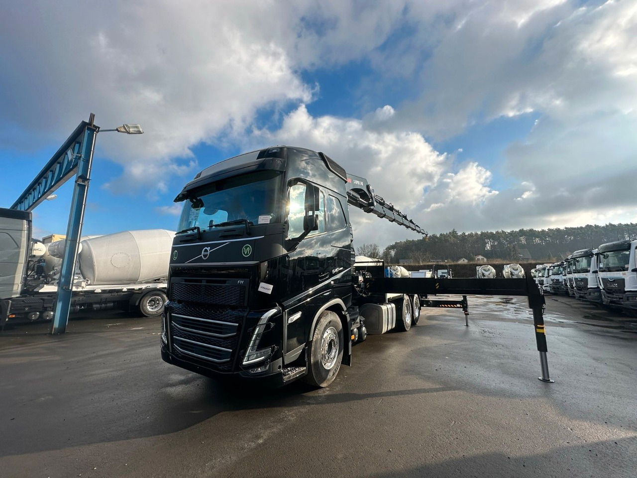 Volvo FH 540 6x4 Euro6e HIAB X-HIPRO 548 E 8 - Autokran: das Bild 3 Volvo FH 540 6x4 Euro6e HIAB X-HIPRO 548 E 8 - Autokran: das Bild 3