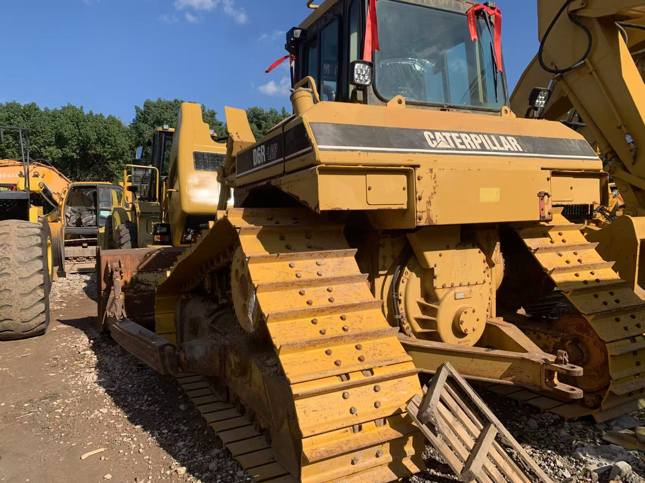 CATERPILLAR D6R - Bulldozer: das Bild 4 CATERPILLAR D6R - Bulldozer: das Bild 4