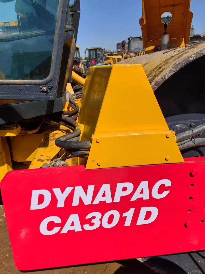 Fast Shipping Superior Quality Used Dynapac CA301D Road Roller Used Vibratory Soil Compactors Strong Power Single Drum Roller - Walzenzug: das Bild 4 Fast Shipping Superior Quality Used Dynapac CA301D Road Roller Used Vibratory Soil Compactors Strong Power Single Drum Roller - Walzenzug: das Bild 4