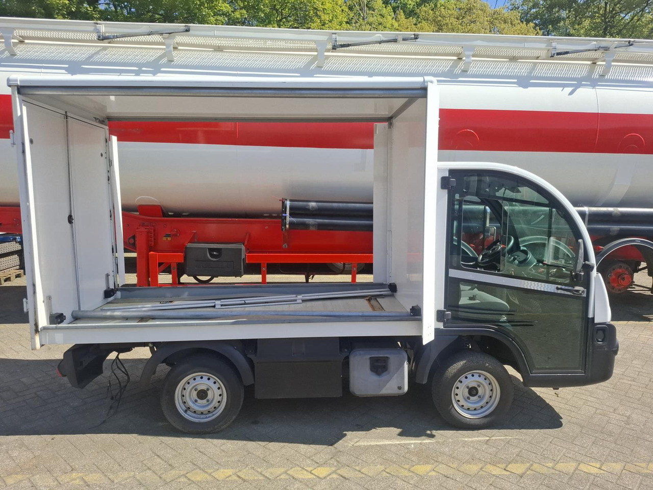 Aixam Mega E-Worker Elektrische Bakwagen RT-998-D - Golfmobil: das Bild 4 Aixam Mega E-Worker Elektrische Bakwagen RT-998-D - Golfmobil: das Bild 4