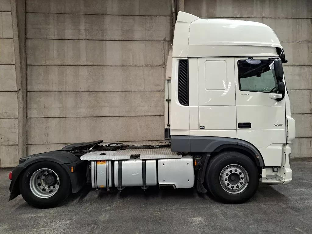 DAF XF 480 Euro 6 Trekker 2018 24-BXK-7 - Andere Technik: das Bild 5 DAF XF 480 Euro 6 Trekker 2018 24-BXK-7 - Andere Technik: das Bild 5
