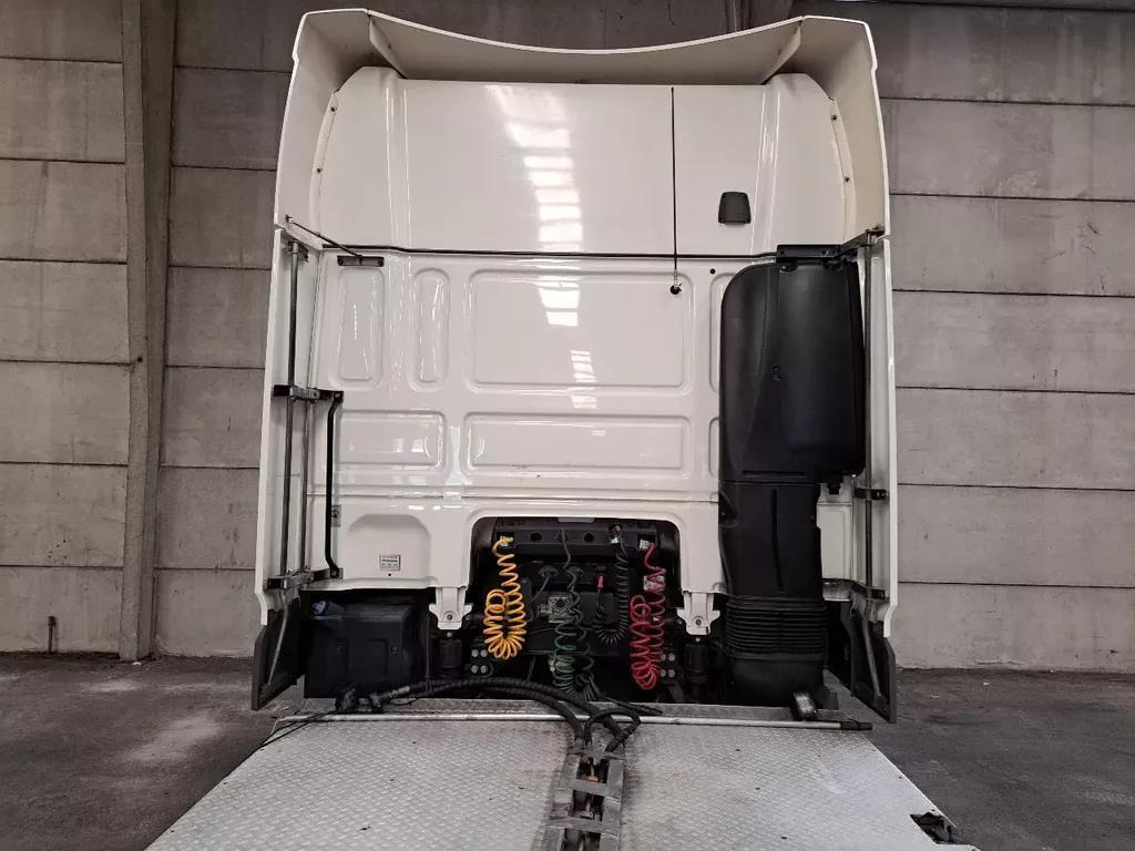 DAF XF 480 Euro 6 Trekker 2018 24-BXK-7 - Andere Technik: das Bild 4 DAF XF 480 Euro 6 Trekker 2018 24-BXK-7 - Andere Technik: das Bild 4