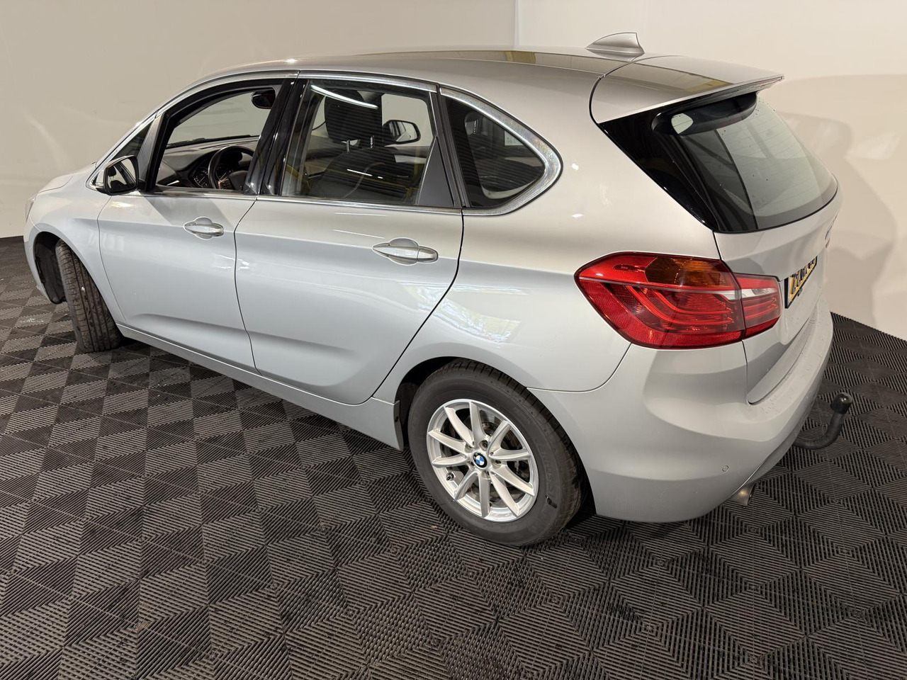 BMW 2-serie Active Tourer 218i Executive 2-ZGX-00 198.295 km - PKW: das Bild 3 BMW 2-serie Active Tourer 218i Executive 2-ZGX-00 198.295 km - PKW: das Bild 3