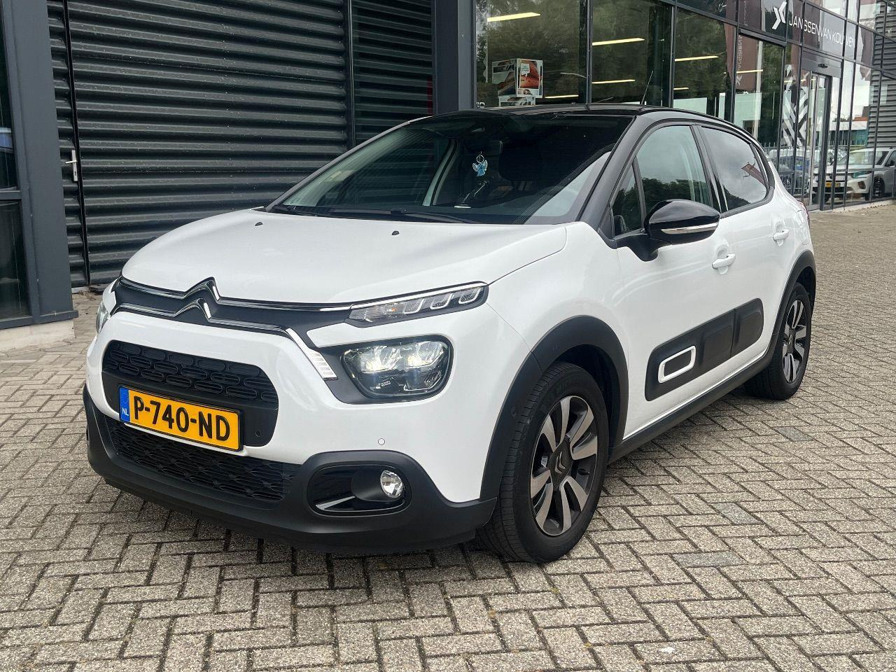Citroen C3 1.2 PureTech Shine | 2021 | 42.601 km | P740ND | NAP: Geen oordeel - Schrägheck: das Bild 1 Citroen C3 1.2 PureTech Shine | 2021 | 42.601 km | P740ND | NAP: Geen oordeel - Schrägheck: das Bild 1