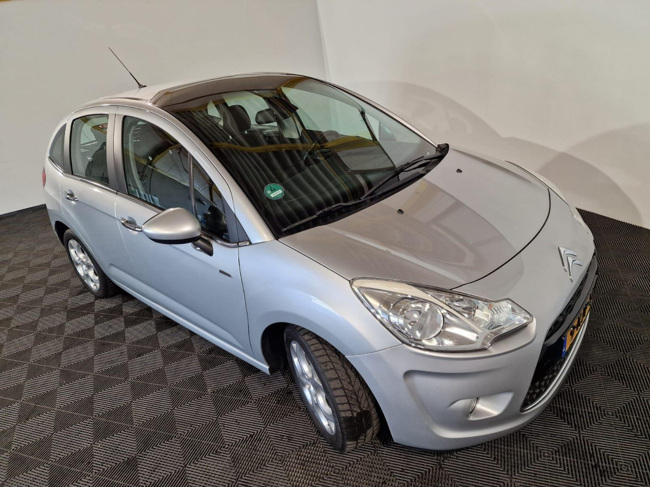 Citroen C3 1.6 Vti 9-KJP-57 193.593 km - PKW: das Bild 5 Citroen C3 1.6 Vti 9-KJP-57 193.593 km - PKW: das Bild 5