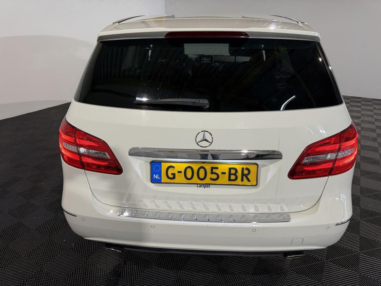 PKW Mercedes-Benz | B-klasse | 180 Ambition | 2012 | 131.978 km | G005BR | Geen oordeel: das Bild 10