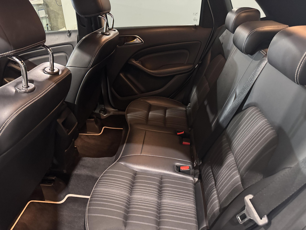 PKW Mercedes-Benz | B-klasse | 180 Ambition | 2012 | 131.978 km | G005BR | Geen oordeel: das Bild 15