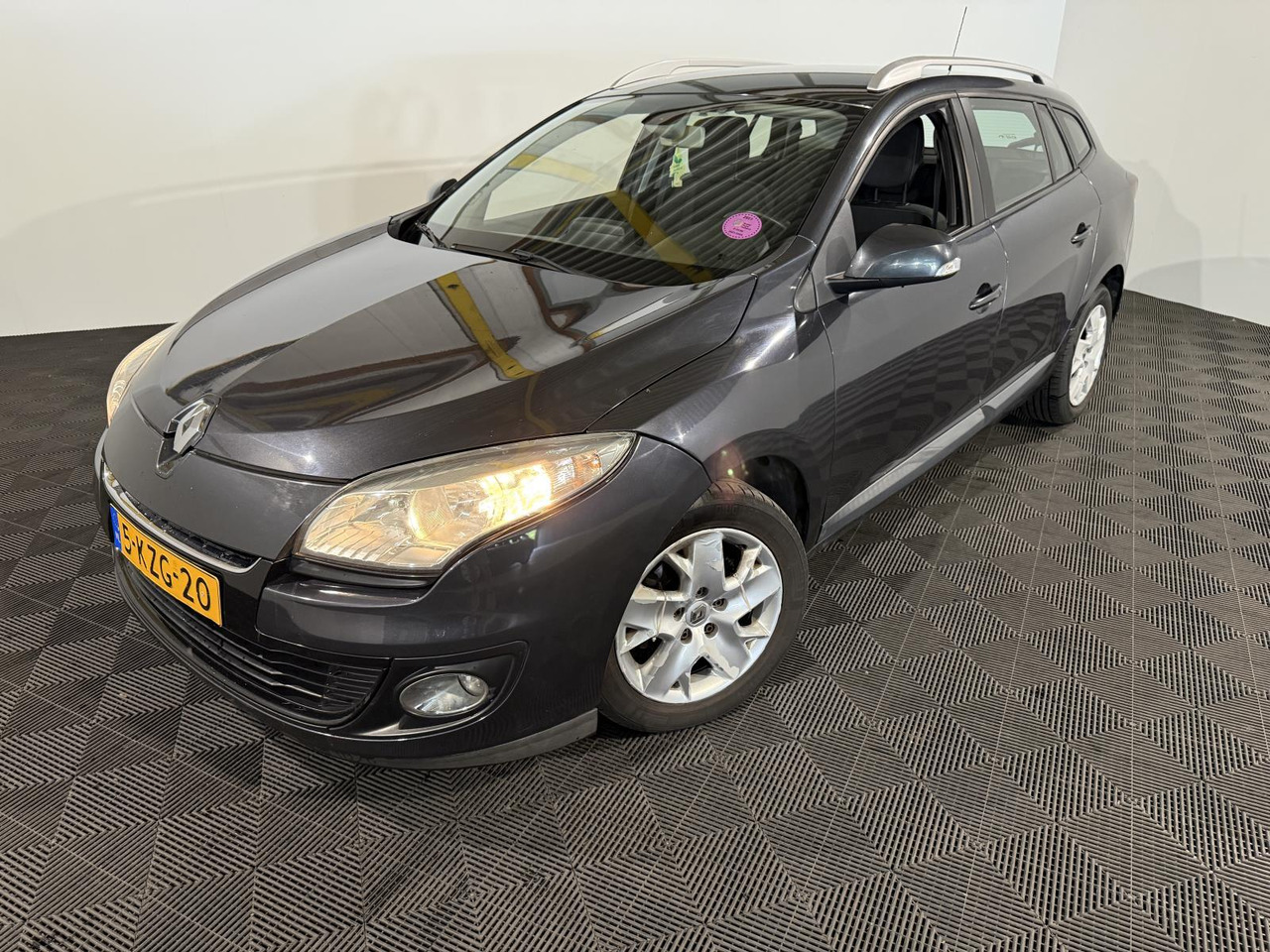 Renault Mégane Estate 1.5 dCi Expression | 2013 | 342.197 km | 5-KZG-20 - PKW: das Bild 1 Renault Mégane Estate 1.5 dCi Expression | 2013 | 342.197 km | 5-KZG-20 - PKW: das Bild 1