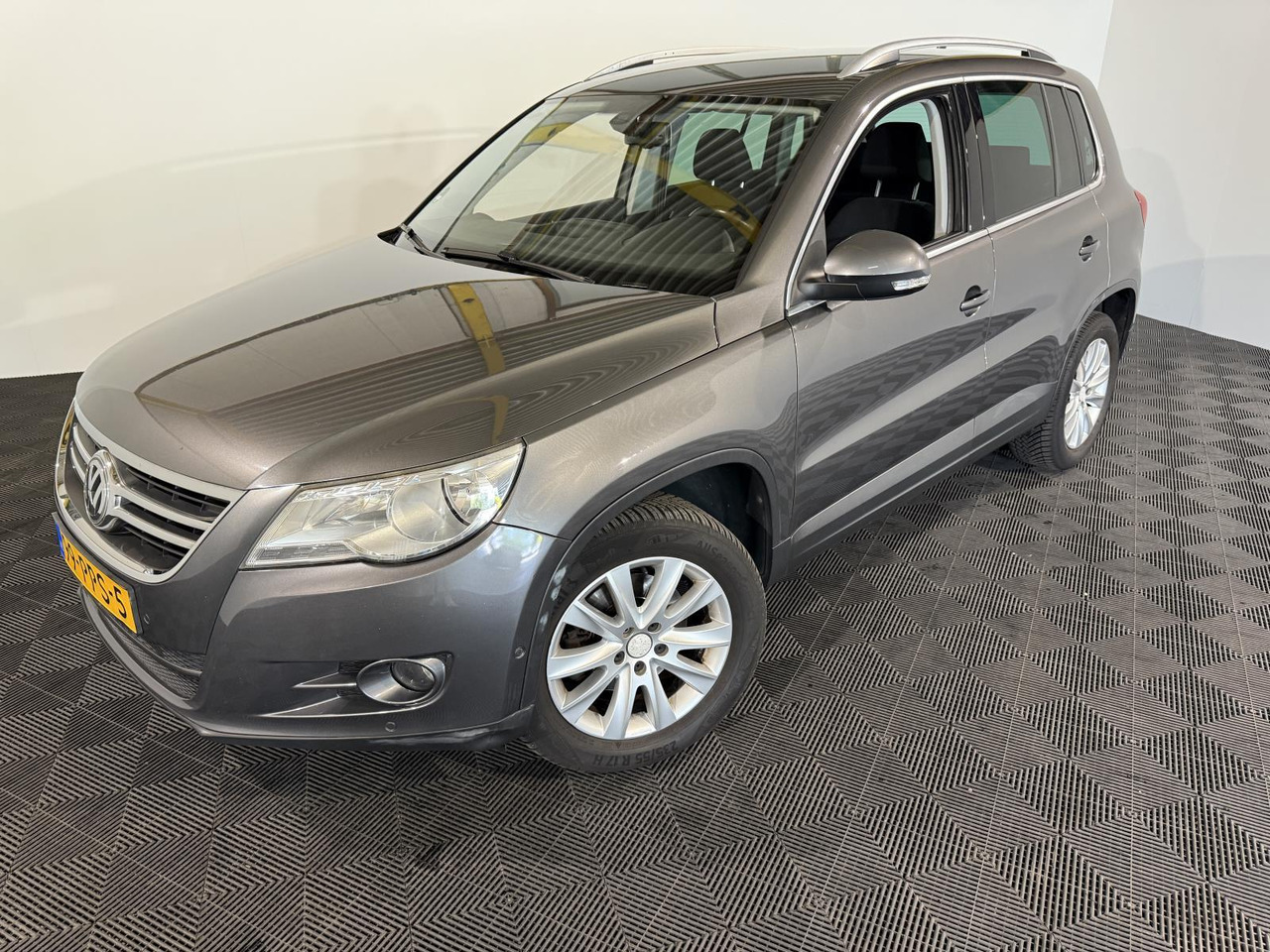 Volkswagen Tiguan 1.4 TSI Sport&Style 99-PPS-5 266.257 km - PKW: das Bild 1 Volkswagen Tiguan 1.4 TSI Sport&Style 99-PPS-5 266.257 km - PKW: das Bild 1