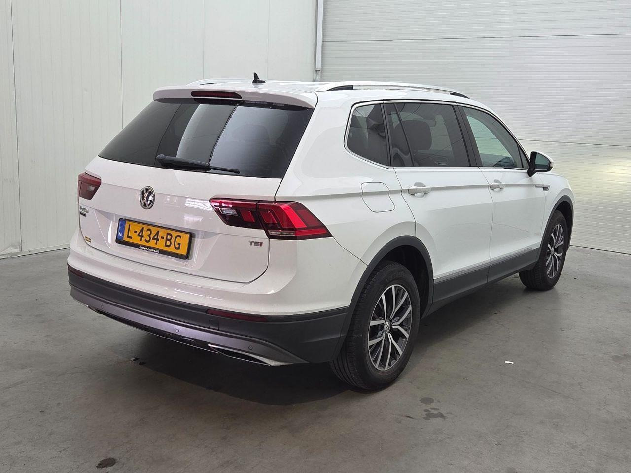 Volkswagen Tiguan Allspace 1.4 TSI Comfortline 7p. | 2018 | 61.180 km | L434BG | NAP: Geen oordeel - SUV/ Geländewagen: das Bild 4 Volkswagen Tiguan Allspace 1.4 TSI Comfortline 7p. | 2018 | 61.180 km | L434BG | NAP: Geen oordeel - SUV/ Geländewagen: das Bild 4
