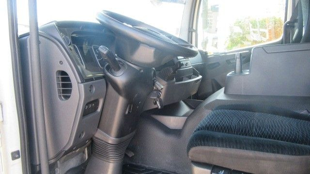 Mercedes-Benz 1527L Pr.Pl.LBW km 31.000 - Plane LKW: das Bild 4 Mercedes-Benz 1527L Pr.Pl.LBW km 31.000 - Plane LKW: das Bild 4