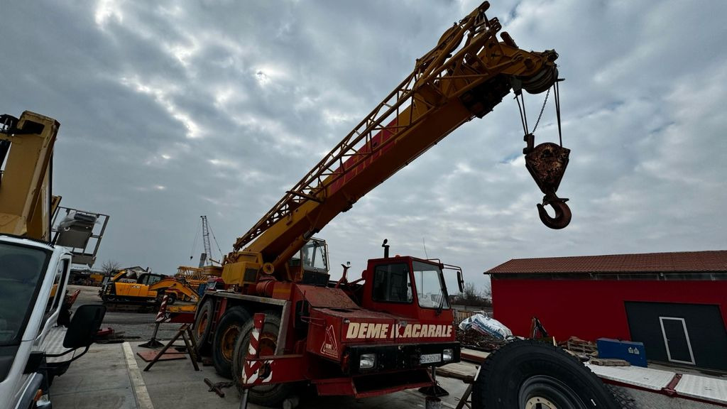 Liebherr LTM 1035-3 - All-Terrain Kran: das Bild 1 Liebherr LTM 1035-3 - All-Terrain Kran: das Bild 1