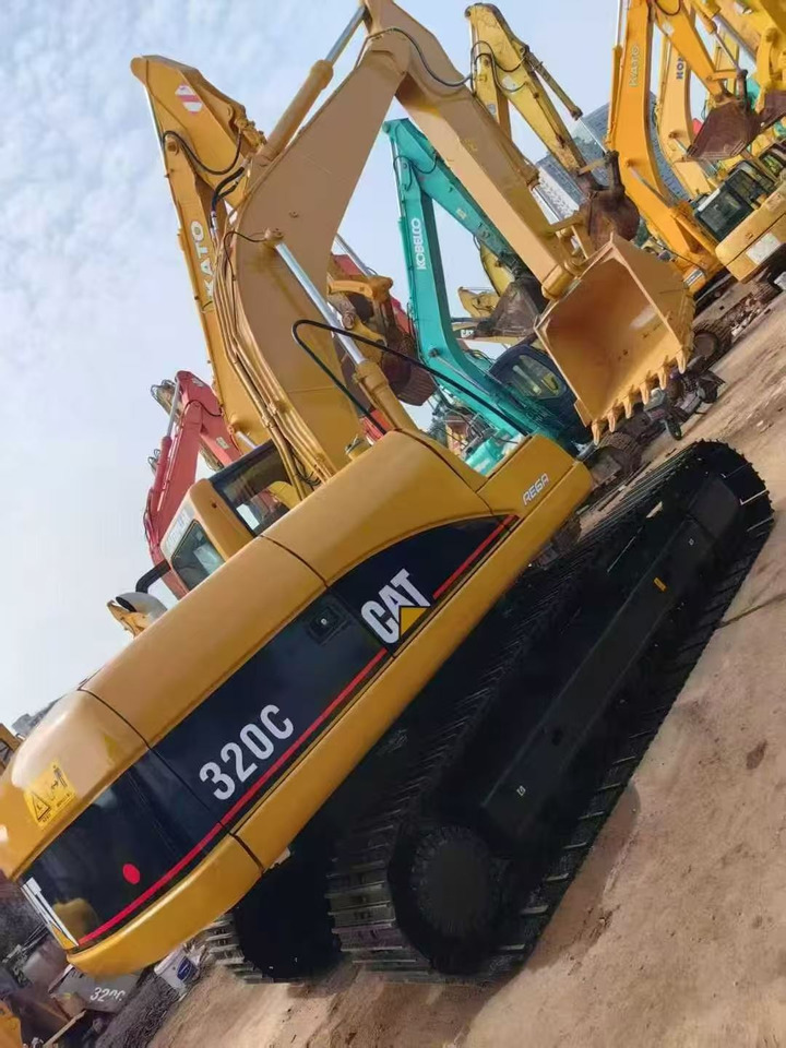 CATPILLAR 320CL - Kettenbagger: das Bild 5 CATPILLAR 320CL - Kettenbagger: das Bild 5