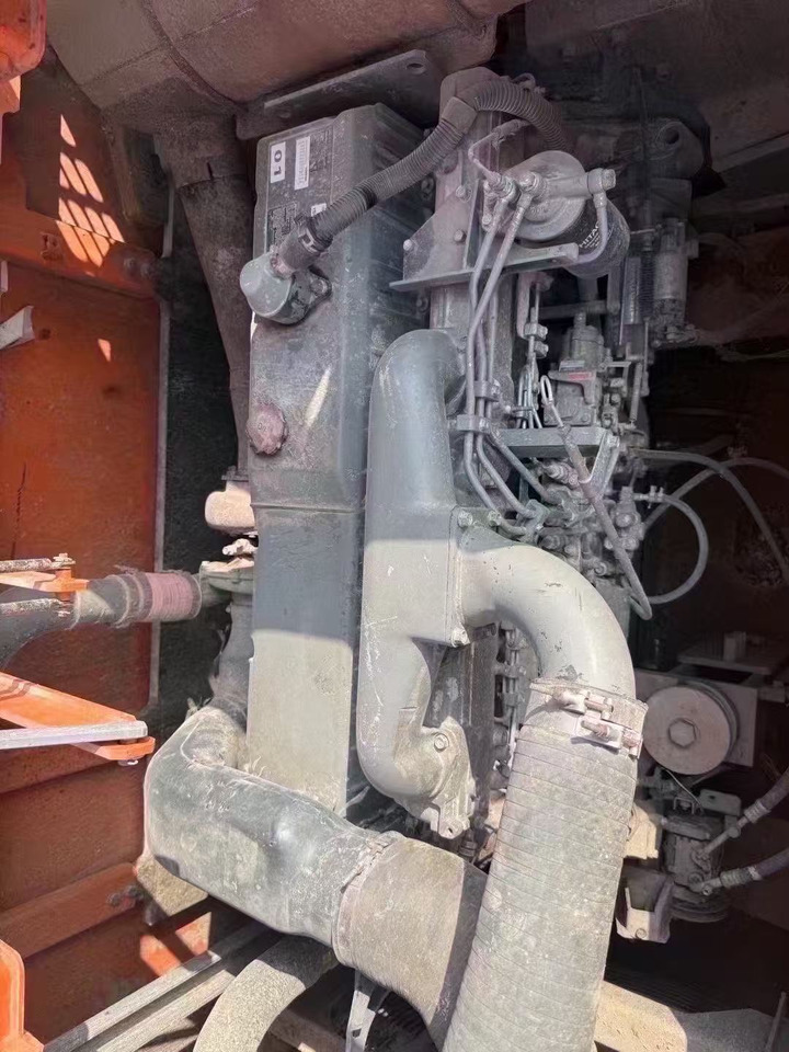 HITACHI 670LCH-5G - Bagger: das Bild 5 HITACHI 670LCH-5G - Bagger: das Bild 5