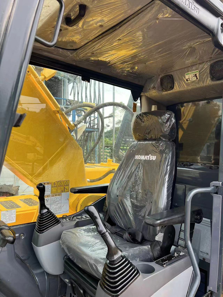 Komatsu PC200-7 - Kettenbagger: das Bild 2 Komatsu PC200-7 - Kettenbagger: das Bild 2