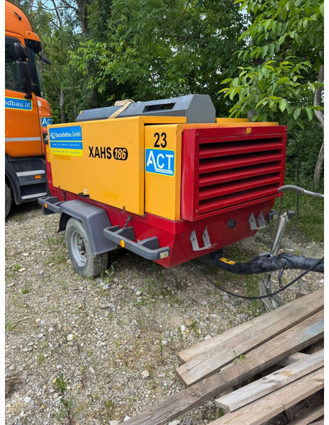 Atlas-Copco XAHS 186 - Luftkompressor: das Bild 1 Atlas-Copco XAHS 186 - Luftkompressor: das Bild 1