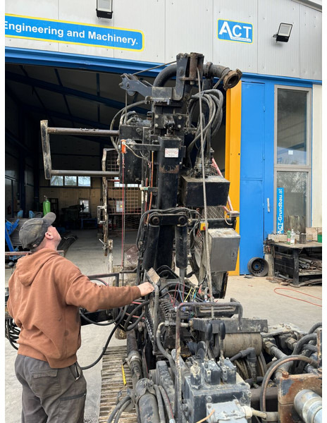 Hütte HBR 202 TF - Bohrgerät: das Bild 5 Hütte HBR 202 TF - Bohrgerät: das Bild 5