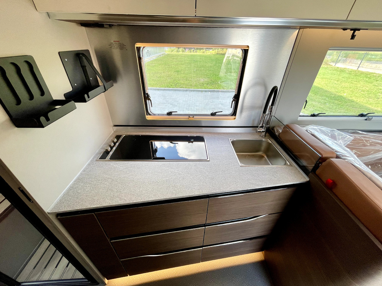 Adria Super Sonic 890 LC - Integriertes Wohnmobil: das Bild 5 Adria Super Sonic 890 LC - Integriertes Wohnmobil: das Bild 5