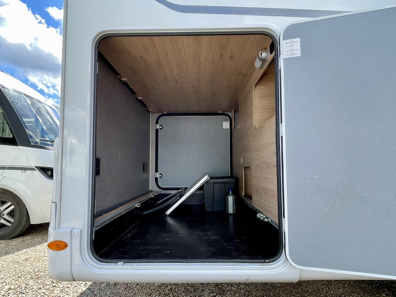 DETHLEFFS Just Go T7055 EBL – Leasing DETHLEFFS Just Go T7055 EBL: das Bild 8 DETHLEFFS Just Go T7055 EBL – Leasing DETHLEFFS Just Go T7055 EBL: das Bild 8