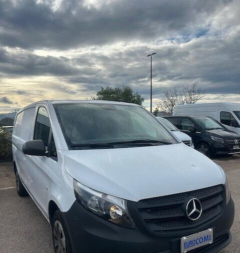 Mercedes Benz VITO FURGONE 110 LONG TRAZ. ANT. - Kastenwagen: das Bild 4 Mercedes Benz VITO FURGONE 110 LONG TRAZ. ANT. - Kastenwagen: das Bild 4