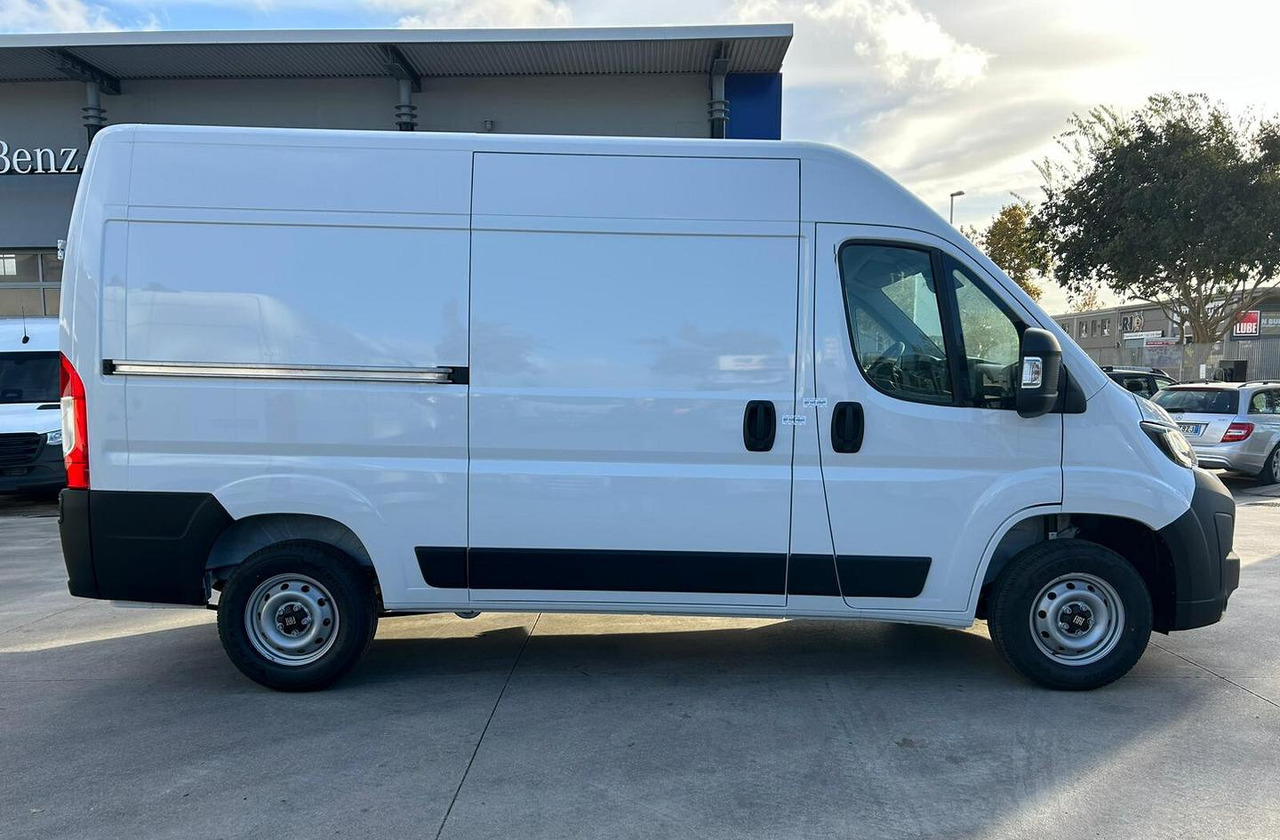 NUOVO Fiat Ducato 2.2 mjt Lastrato L2H2 120 cv 33 - Kastenwagen: das Bild 4 NUOVO Fiat Ducato 2.2 mjt Lastrato L2H2 120 cv 33 - Kastenwagen: das Bild 4